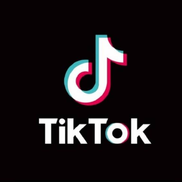 El truco para seguir viendo en vivos de TikTok mientras se usa otra aplicacin